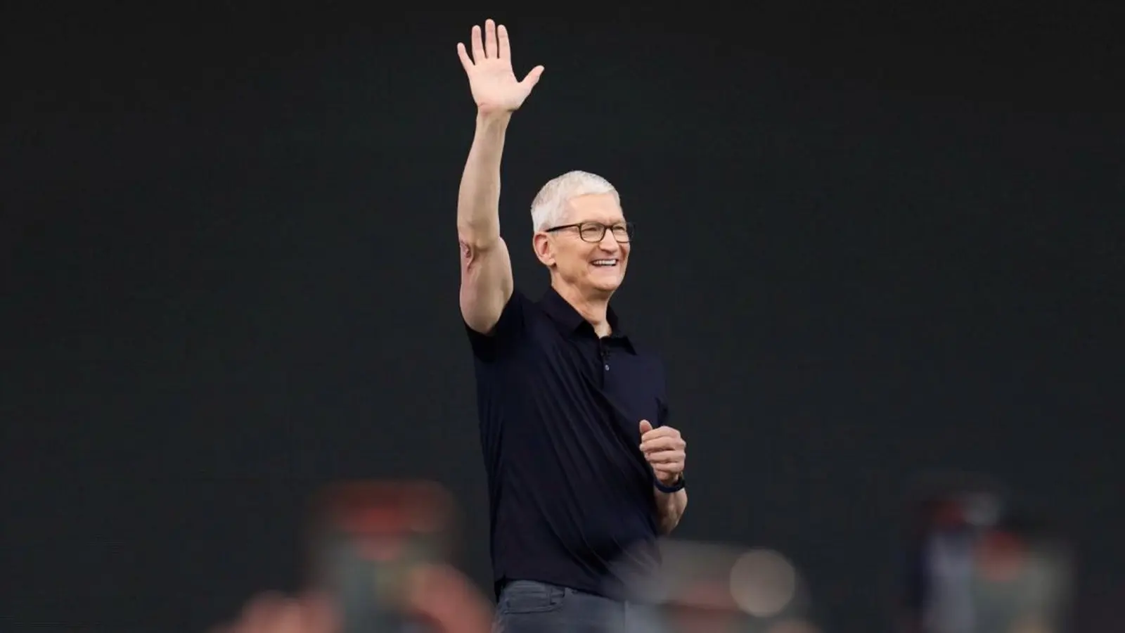 Apple recupera título de empresa más valiosa y se acerca a $5 billones