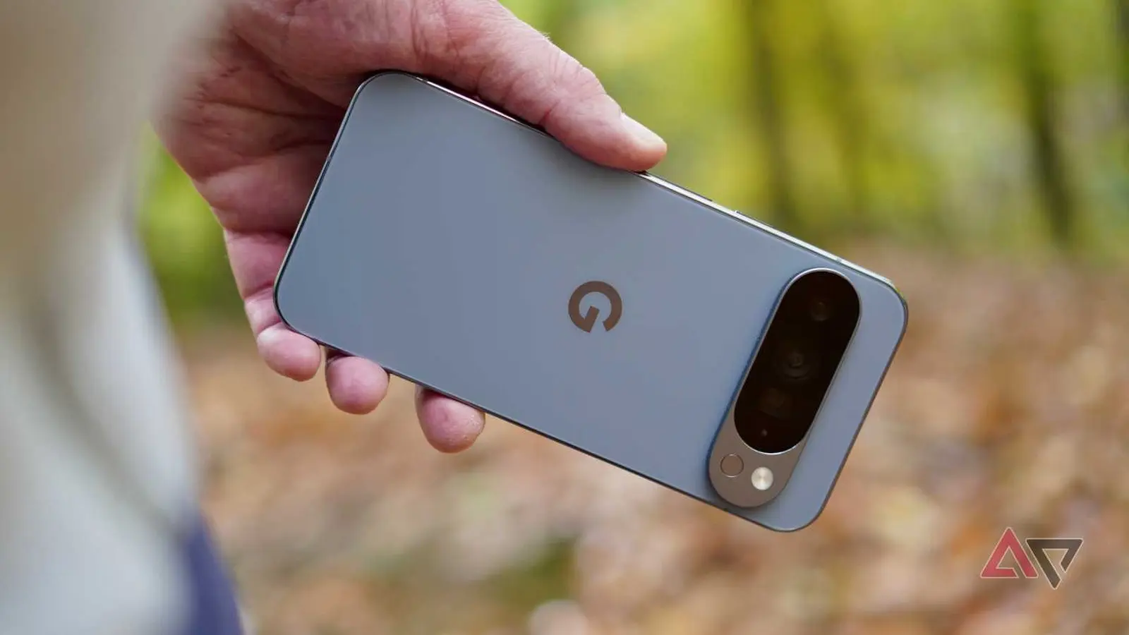 Google Pixel 10 Pro resiste críticas tras un año de uso intenso, imagen 3