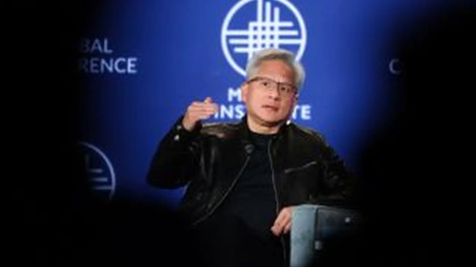 Jensen Huang defiende uso de modelos de IA chinos en EE.UU. y niega puertas traseras, imagen 3