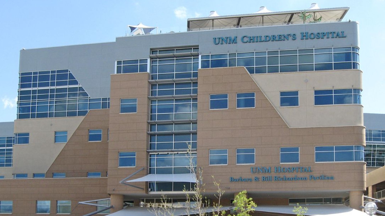 Hospital de la universidad de nuevo Mexico redirige ambulancias tras ataque cibernético